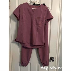 Jaanuu scrub set in limited edition mauve color